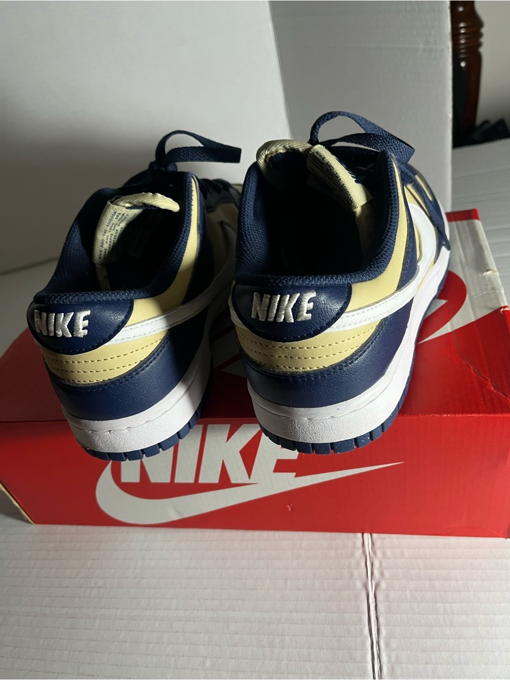 Nike Dunk Low Size 8 great Condition - Picture 10 of 16
